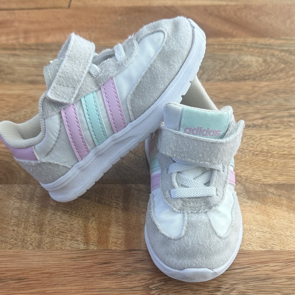 Adidas Kids Toddler Sneakers Size 7 White with Pastel Stripes